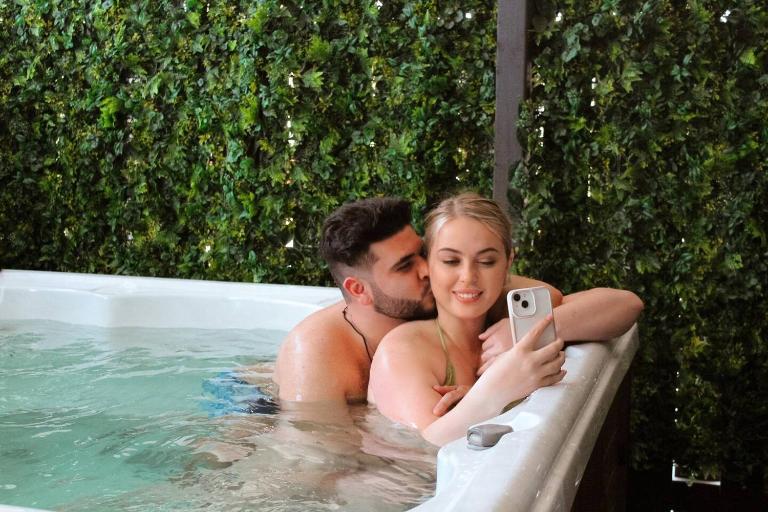 Luxury Spa Escape - Hot Tub Sauna Projector - B&B Dieppe