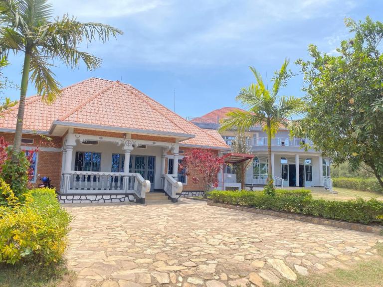 MARS Guest House - B&B Kayove