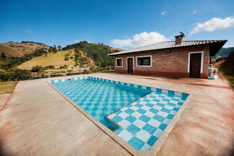 Chácara com Piscina e Vista p Cachoeira dos Pretos - B&B Joanópolis