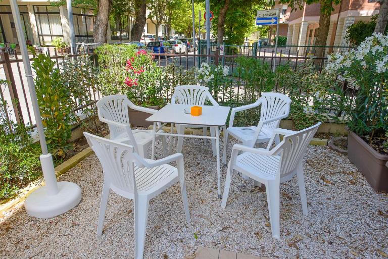 Appartamento indipendente con giardino, balcone vista mare - B&B Rimini