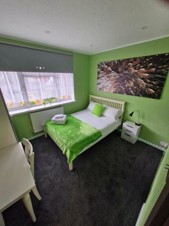 Hathaway guest room - B&B Greenford