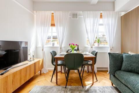 Stylish Flat by Paddington & Hyde Park - B&B London