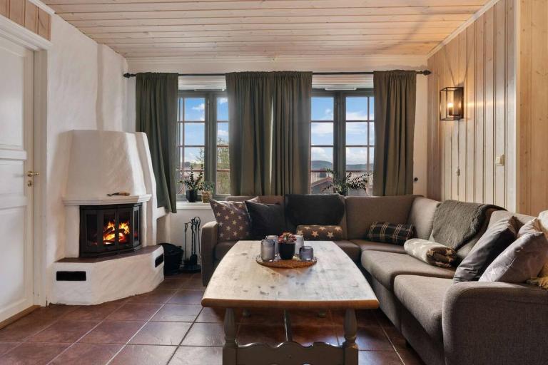 TH752- Ski-in out cabin in Trysilfjell with sauna & mountain view - B&B Innbygda