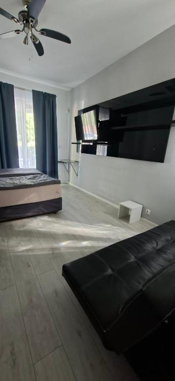 FORT BLIZNE NOCLEGI - superior&standard rooms - Ferienwohnung Blizne Łaszczyńskiego