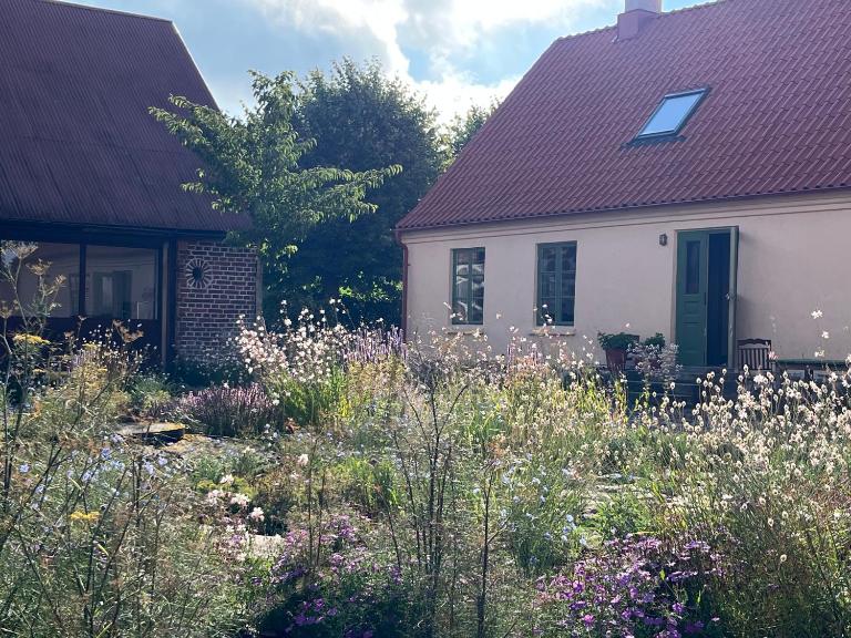 Stylish Swedish farmhouse - Chambres d'hôtes Borrdy
