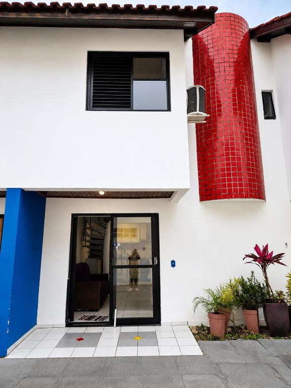Triplex White em Caiobá-Matinhos-Pr a 200 mt do mar - B&B Matinhos