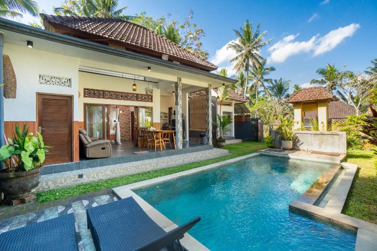 Ari Sari Villa by The Travel Ubud Bali - B&B Ubud