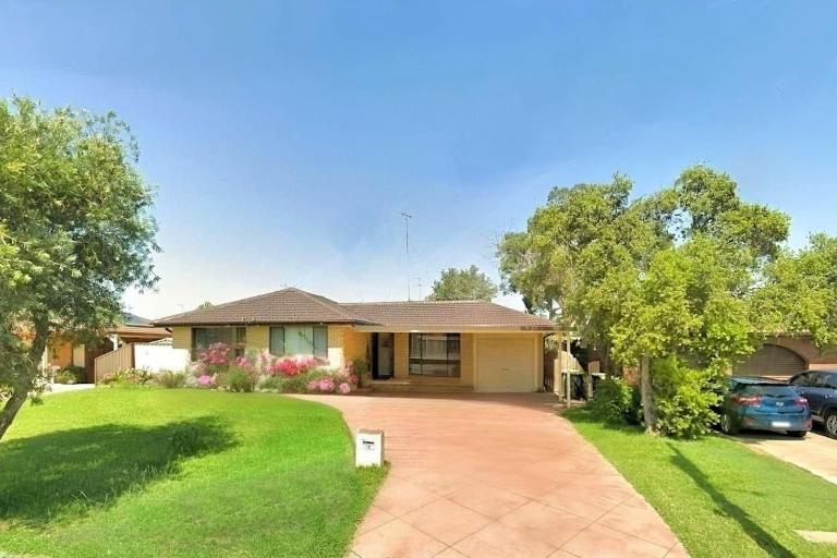 Nepean 4BR Retreat Near Hospital - B&B Guyong West