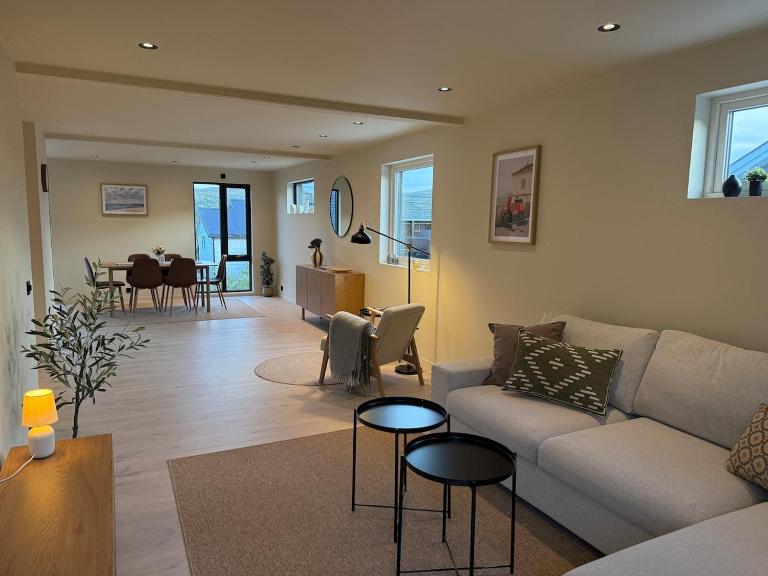 Coastal Apartments, Båtsfjord - Chambres d'hôtes Båtsfjord