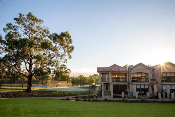 Townhouse - B&B Wallan