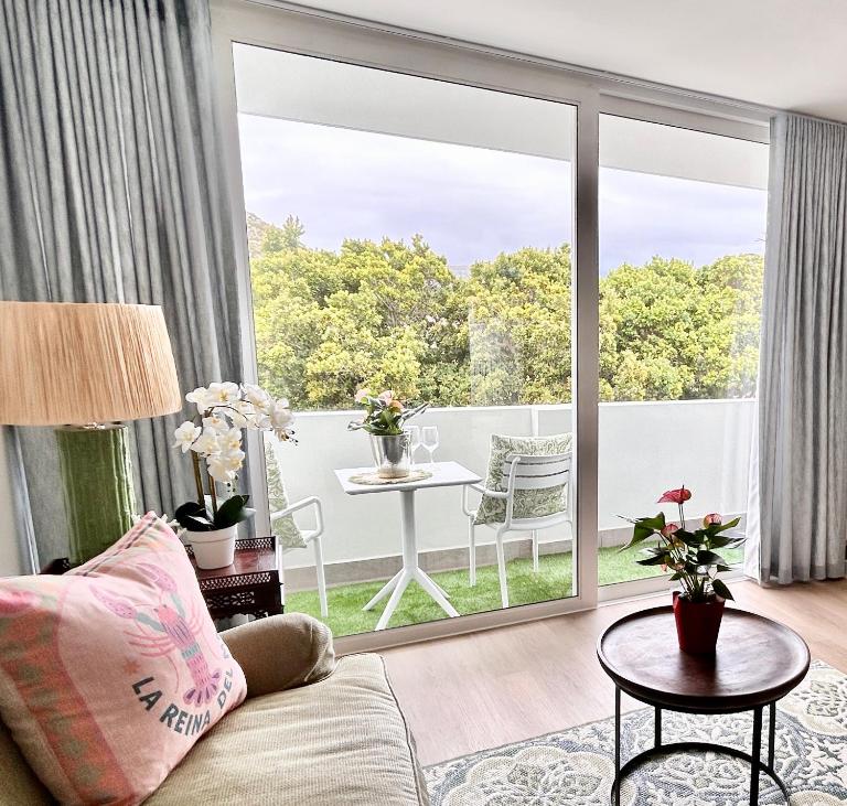 Whale Walk Apartment - Kalliste Boutique Stays - B&B Hermanus