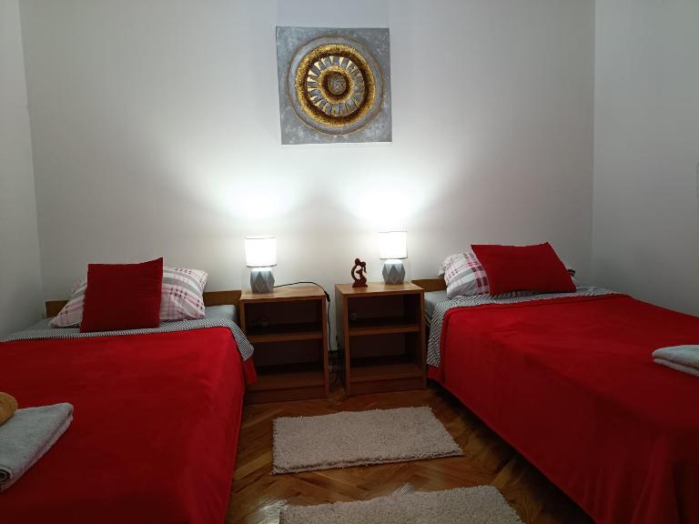 Sunstation - Ferienwohnung Šarengrad