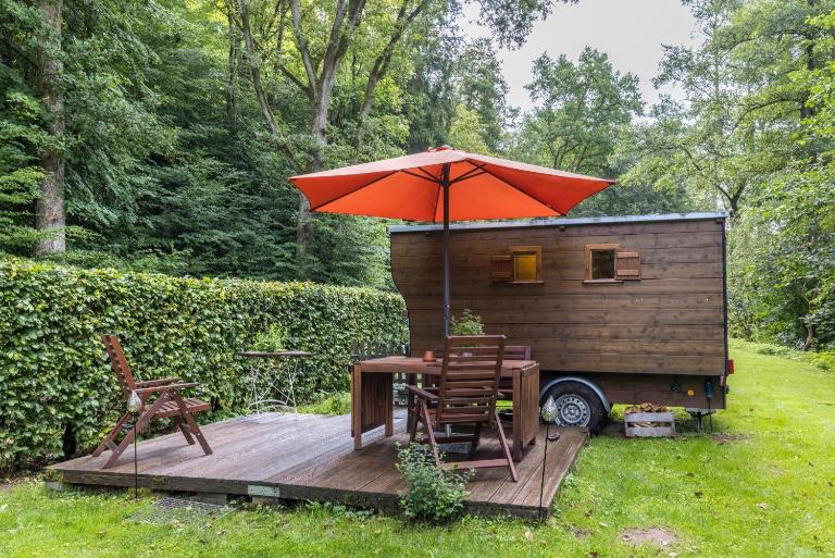 Bienenwagen der Naturheilpraxis Melchger - B&B Wildberg