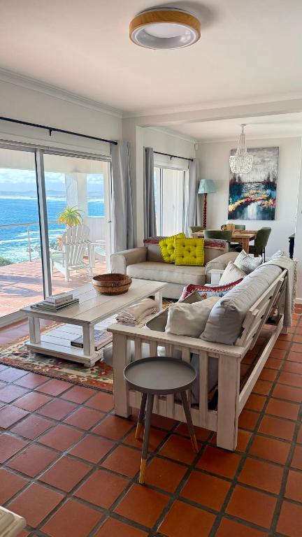 STERRETJIE Oceanfront Self-Catering Guesthouse - B&B De Kelders