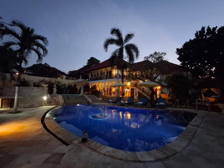 Marakuya Jakaranda Villas and Studios Lovina with Shared Pool - B&B Lovina