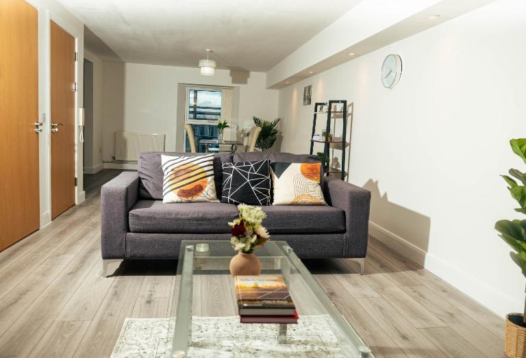 Spacious Duplex Apartment in Swansea City Centre - B&B Swansea