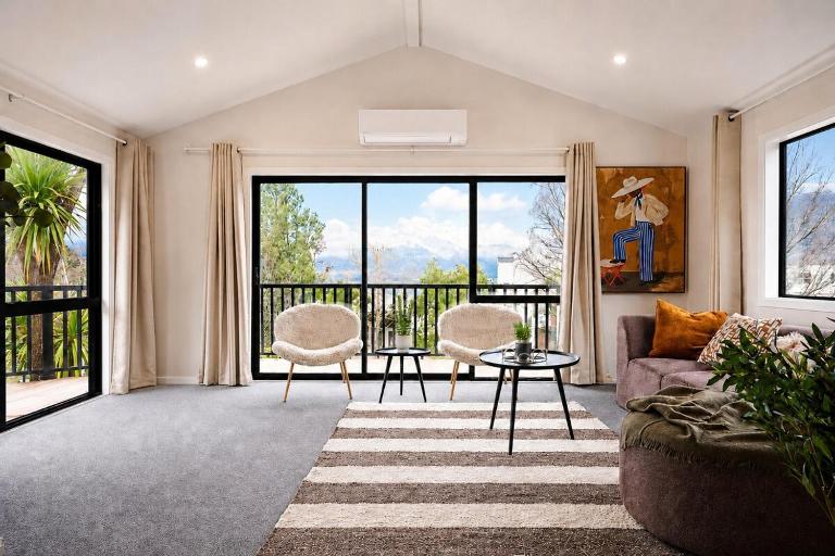 Mountain Lake views 3BR house - Bed and Breakfast Queenstown