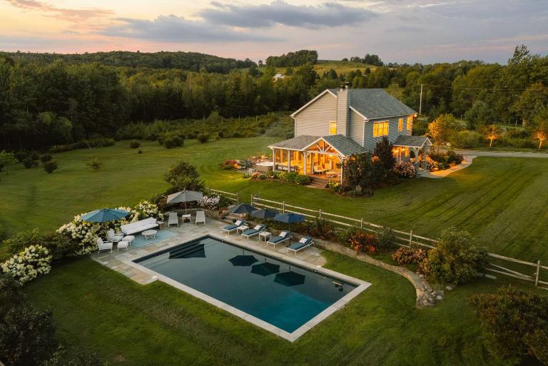 Elevated Catskills Getaway On 15-acre Private Farm - B&B Parksville