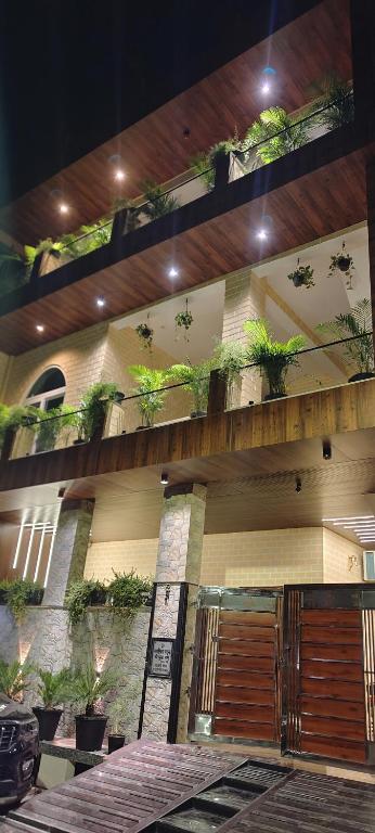 Krsna's Homestay Budget-friendly, Peaceful Stay - B&B Mathura