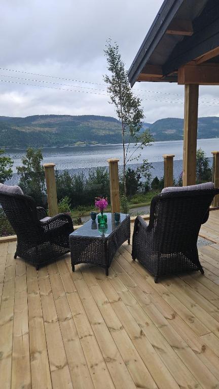 Fjordblikk newly built cottage with panoramic view - B&B Hindbergaune