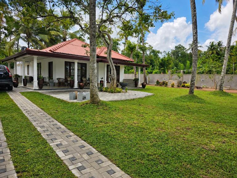 Ceylon Vintage Verandah - Ferienwohnung Ganemulla