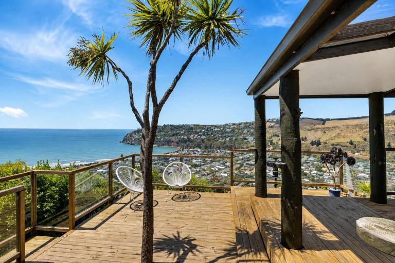 The Ultimate Cecil Wood Stay - Hot Tub BBQ & Views - B&B Christchurch
