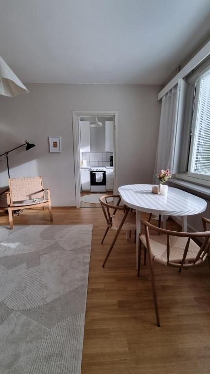Yksiö rauhallisella sijainnilla ja omalla autopaikalla - Bed and Breakfast Kajaani