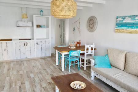 Casa Ada - Bed and Breakfast Famara