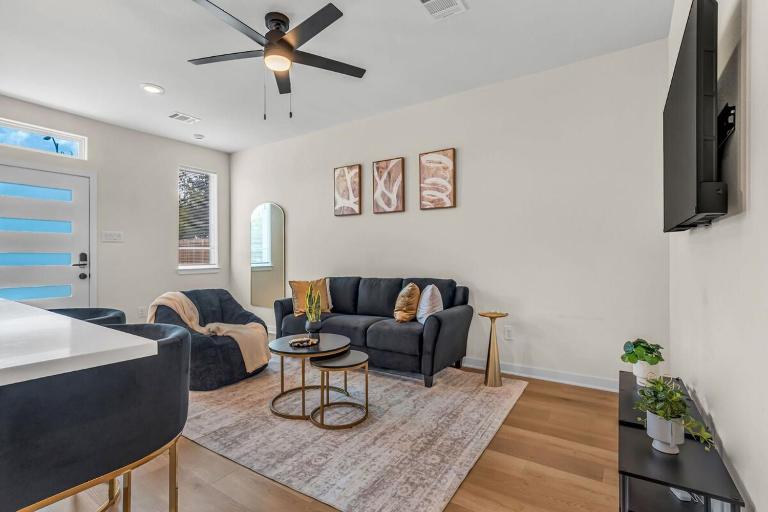 Cozy Modern 3BR Houston Hotspots Nearby - B&B Houston