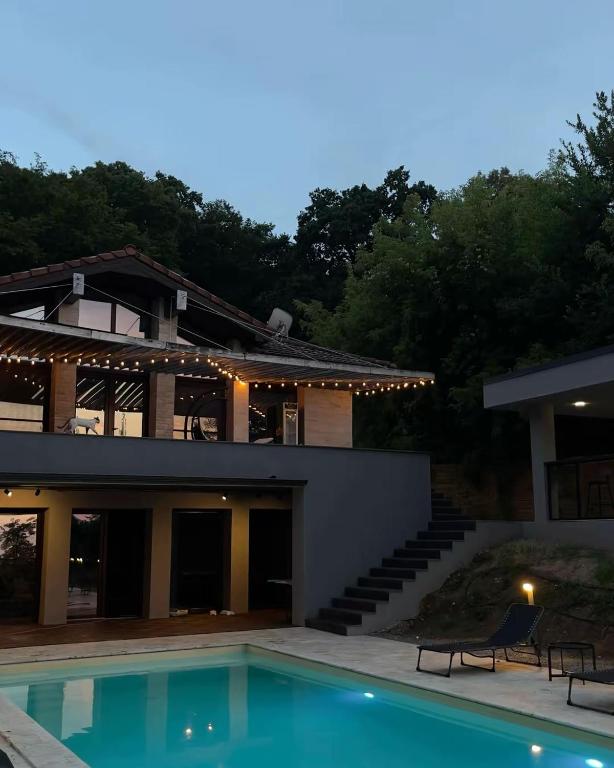Breite Privée Forest and Pool Retreat - Chambres d'hôtes Sighișoara