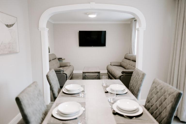 Stylish 3-Bed with Private Garden - Ferienwohnung Peterlee