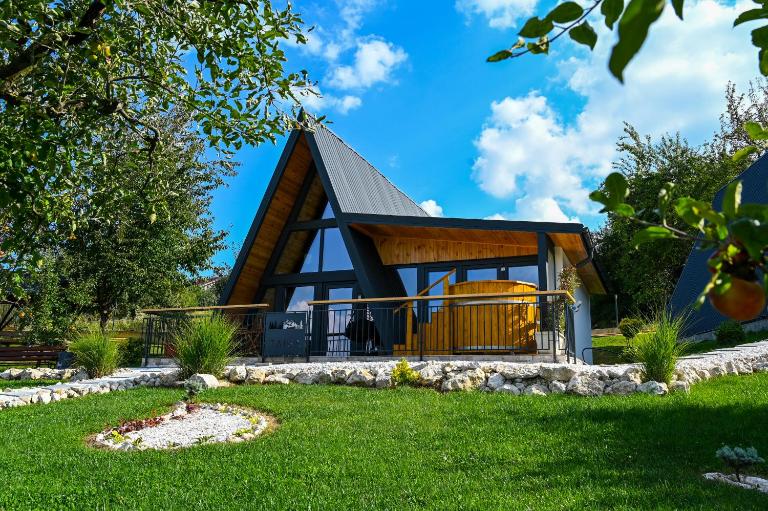 TAIGA Retreat - B&B Văleni-Dâmbovița