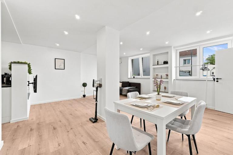 Modern design apartment near Cologne - B&B Leverkusen
