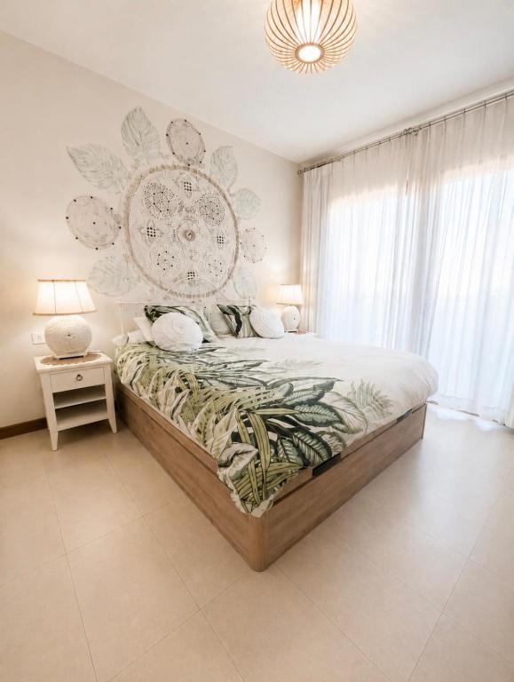 Casa Bleu - Duplex with Shared Pool, Balcony, Terrace and Grill By Lanzarote Vacation Homes - B&B Puerto Calero