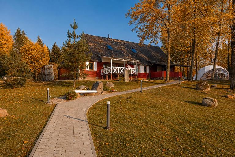 Namas su vaizdu į ežerą "Nendrė" - Bed and Breakfast Tytuvėnai