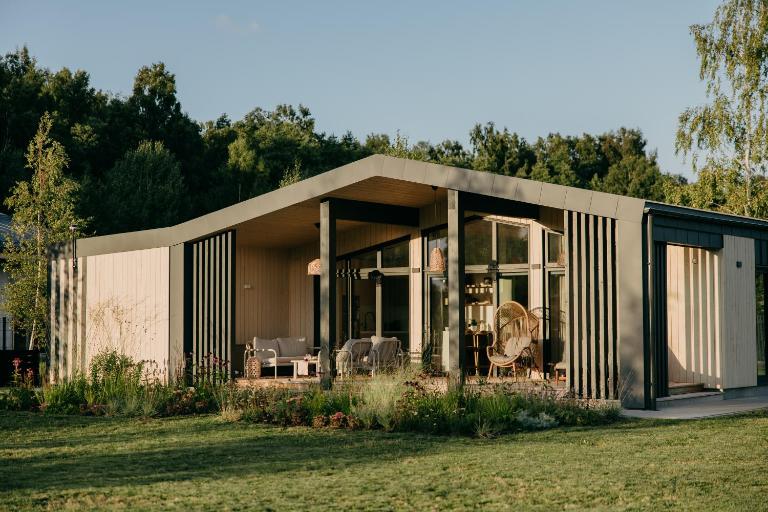 Nordic Zen Beach House - B&B Skulte
