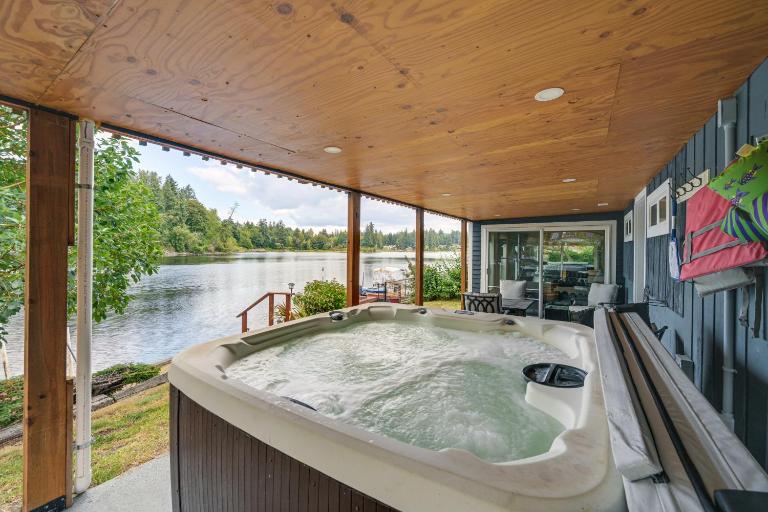 Waterfront Living on Lake St Clair with Sauna - B&B Olympia
