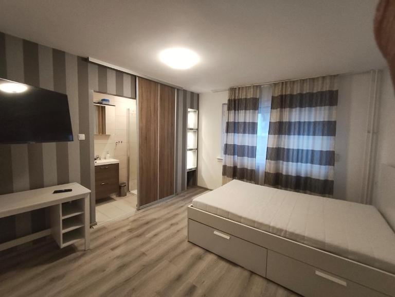1 Zimmer Apartment mit eigenem Bad & Toilette - B&B Niedernhausen