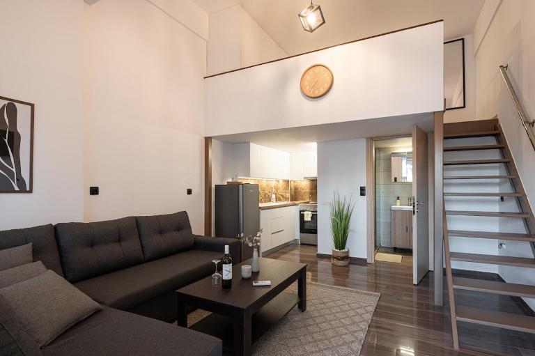 AvliLuxuryLofts - Luna Suite - B&B Kateríni