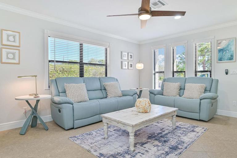 The Salty Stay. Minutes from your toes in the sand - Bed and Breakfast Bonita Springs