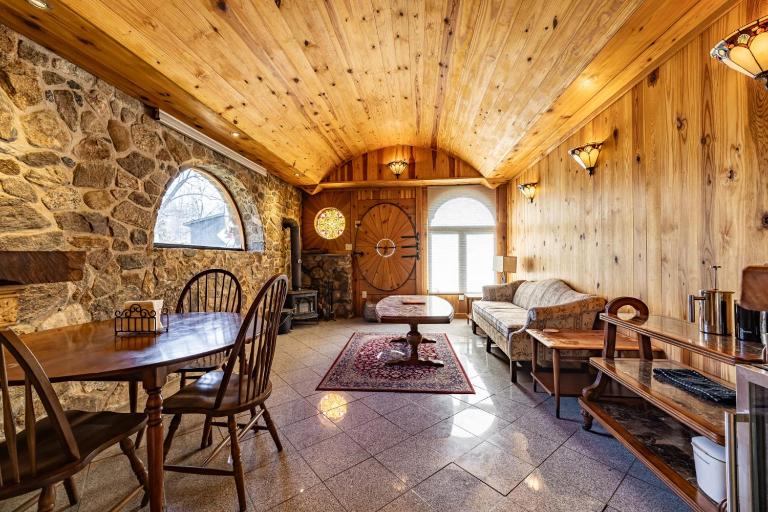 Shire Suite at White Lotus Eco Spa retreat - Chambres d'hôtes Stanardsville