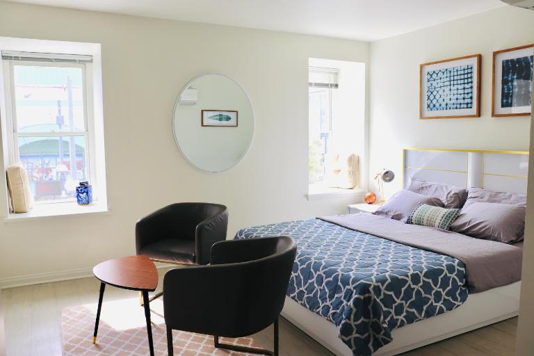 Promenade Studio With Free Parking - Chambres d'hôtes Los Angeles