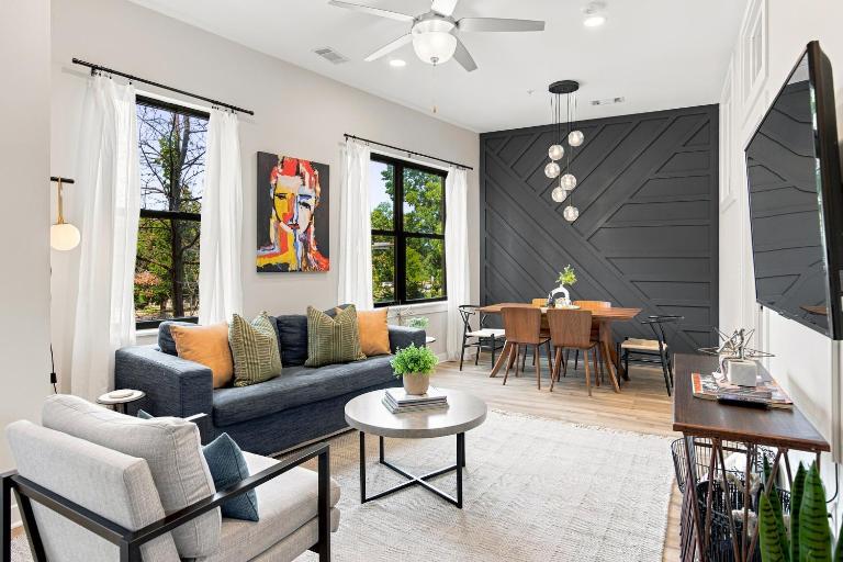 Near Vanderbilt Belmont Music Row with Free Parking - B&B Nashville