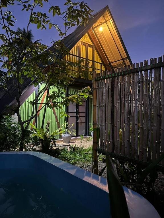 The Cabin House Warakapola - Bed and Breakfast Warakapola
