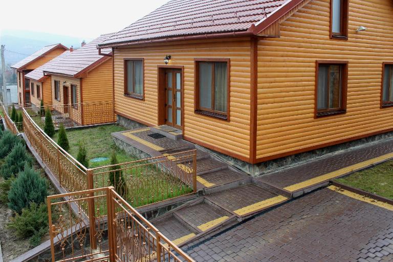 Solnce Karpat - B&B Poliana