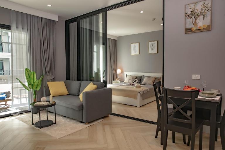 Title Legendary Grand Terrace 1-Bedroom Suite by TVC E305 - B&B Bang Tao Beach
