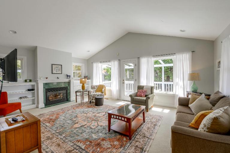 2 Mi to Ocean & Coastal Trails! McKinleyville Home - Chambres d'hôtes McKinleyville
