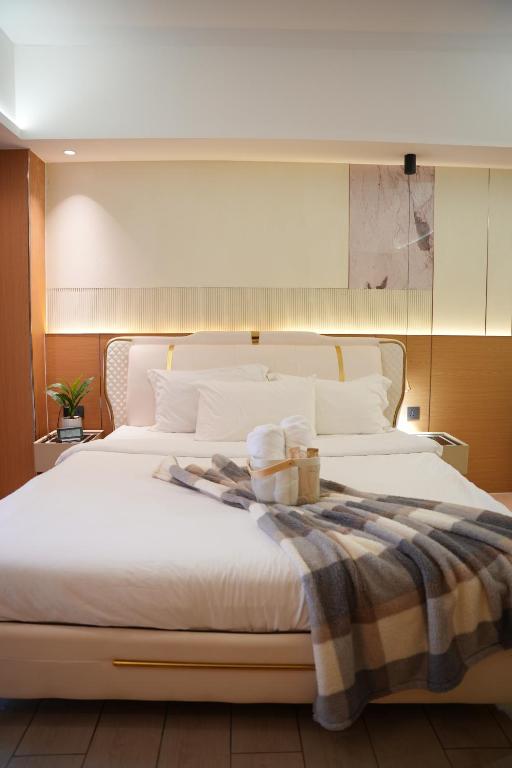 Venice Luxe Homey Studio , pool, sauna, Canal mall for 3 guests only - Chambres d'hôtes Manille