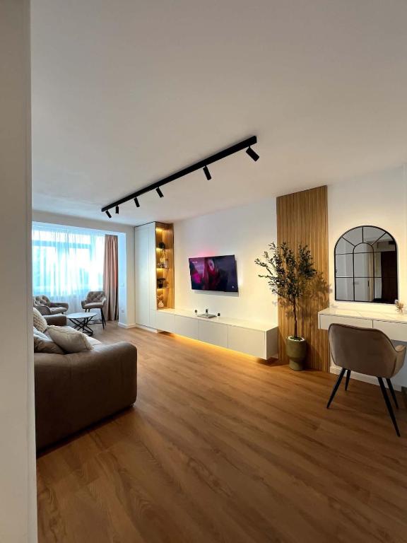 Luca Central Apartment - B&B Tulcea