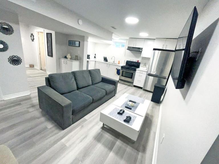 Hamilton Chic Retreat - Cozy Winter Getaway - Ferienwohnung Hamilton